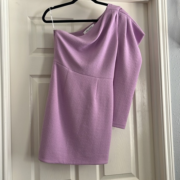 ELLIATT One-Shoulder Lavender Dress - Picture 4 of 7